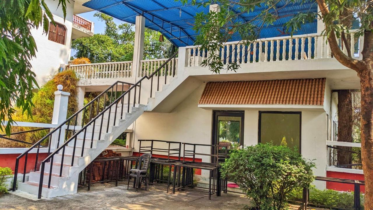 Headquarter Khajuraho Hostel Exterior photo