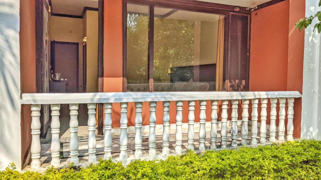 Headquarter Khajuraho Hostel Exterior photo