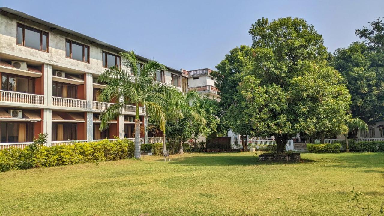 Headquarter Khajuraho Hostel Exterior photo
