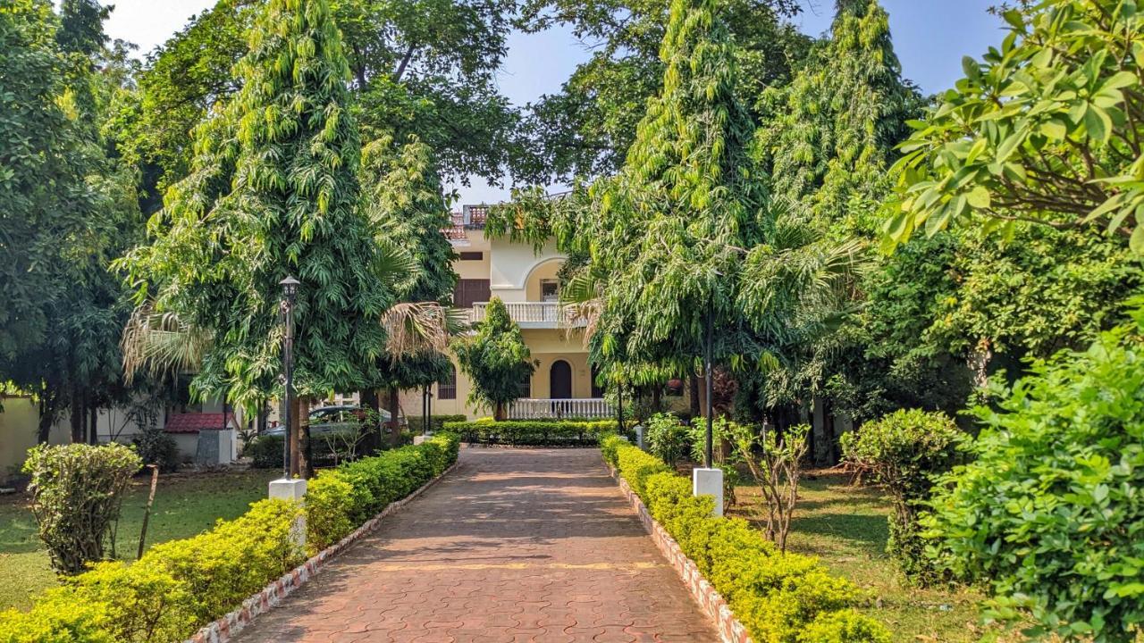 Headquarter Khajuraho Hostel Exterior photo